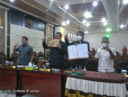 DPRD Balikpapan Gelar Paripurna, Bahas Raperda RPJMD dan Perda PKL