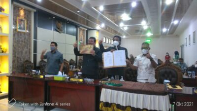 DPRD Balikpapan Gelar Paripurna, Bahas Raperda RPJMD dan Perda PKL