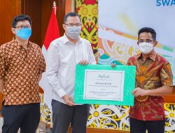 Apical Group Peduli Pendidikan, Serahkan Tenaga Pengajar dan Kontribusi Sewa Transportasi