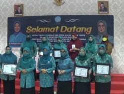 PKK KOTA BALIKPAPAN DAPAT PENGHARGAAN