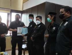 Audiensi PSHT Madiun Parluh 17 Balikpapan ke Kantor DPRD Balikpapan
