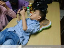 Kedua Orang Tua Kritis, Aska Balita 4 Tahun Selamat dari Maut