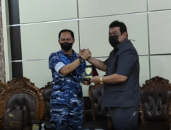 Audiensi dengan DPRD Kota Balikpapan, Komandan Lanud Dhomber Berpamitan