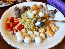 Steamboat Salah Satu Menu Favorit Bahtera Hotel Balikpapan