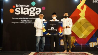 Telkomsel Siaga #SambungkanSenyuman untuk Berbagi Kebahagiaan Ramadan di Kota Balikpapan