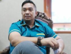 Sampah Setiap Hari 6 Ribu Ton Dibuang ke TPA Manggar dan Melewati Jalan Proklamasi. Nurhadi: Meminta Perbaikan Jalan Proklamasi TPA Manggar Sampai Jalan Transad Km 8
