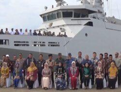 Pegelaran Fashion Show Diatas Kapal Perang KRI Dipanegoro 365