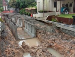 DPU Berikan Teguran Kepada Pelaksana Proyek Penanggulangan Banjir DAS Ampal