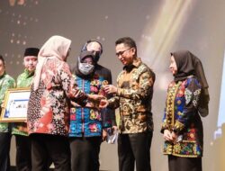 Balikpapan Terima Penghargaan Inovation Healthcare Awards Kategori Muti Pelayanan Kesehatan