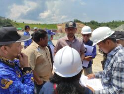 Komisi IV DPRD Balikpapan Sidak Pembangunan SD dan SMP Terpadu di Regency, Minta Disdik Balikpapan Beri SP 1 Kontraktor PT Sarjis Agung Indrajaya