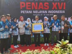 Bangga Berangkat KTNA Di Padang Bersamaan Bupati Kutim Terima Piagam Penghargaan