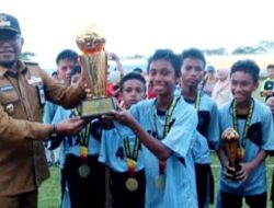Wabup Kasmidi Bulang Serius Majukan Olah Raga Ajak Sekolahan Miliki Cabor Unggulan
