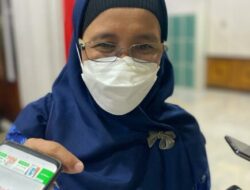 Ratusan Hewan Peliharaan di Gunung Bahagia Divaksin