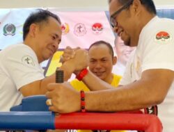 Adu Panco Wabup Vs Ketua KONI Tandai Gelaran Kejuaraan Gulat Tangan