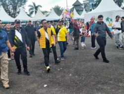 Ribuan Peserta Jalan Sehat BCE di Balikpapan Timur Dilepas Rahmad Masud