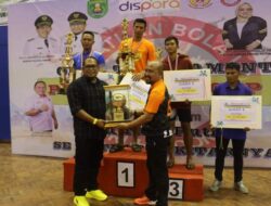 Wabup Kasmidi Bulang Tutup Langsung Tournament Voli PBVSI Kutim Betuk Support