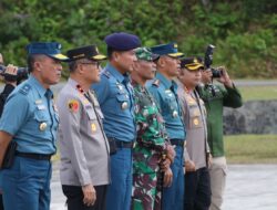 Wakapolda Kaltim Antar Keberangkatan Kapolri dan Panglima TNI di Bandara SAMS Sepinggan Balikpapan