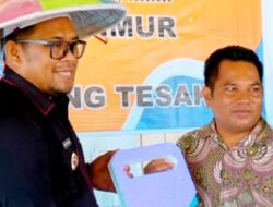 Wabup Kutim Kasmidi Bulang Namai Gor Olah Raga KB Desa Long Tesak