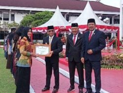 Pemuda Pemudi Kota Balikpapan Berprestasi Terima Penghargaan dari Pemkot