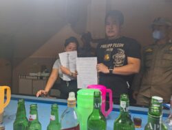 Ratusan Miras Disita Satpol Pol PP Balikpapan Dari Arena Bola Sodok Di Kawasan Balikpapan Selatan