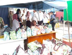 Peduli Kebakaran, DP3AKB Serahkan Puluhan Paket Psychological First Aid