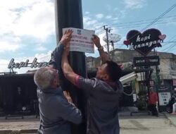 Kunjungan Lapangan, Komisi II dan Perizinan Tempel Stiker Reklame Tak Berizin