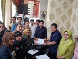 Petugas Pantarlih Coklit Ketua DPRD Sekeluarga, di Rumah Dinas Ketua DPRD Balikpapan