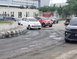 Jalan di Bundaran Karang Anyar Tak Kunjung di Perbaiki, Dewan Sebut Pertamina Ngeyel