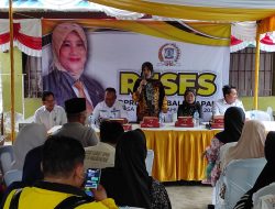 Walaupun Diguyur Hujan, Warga Manggar Antusias Hadiri Reses Suriani, Sampaikan Keluhan Soal Air hingga Infrastruktur
